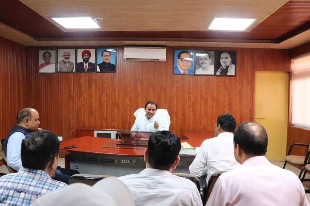 देहरादून : मिलावट रोकने के लिए करें विशेष अभियान : डॉ. धन सिंह रावत