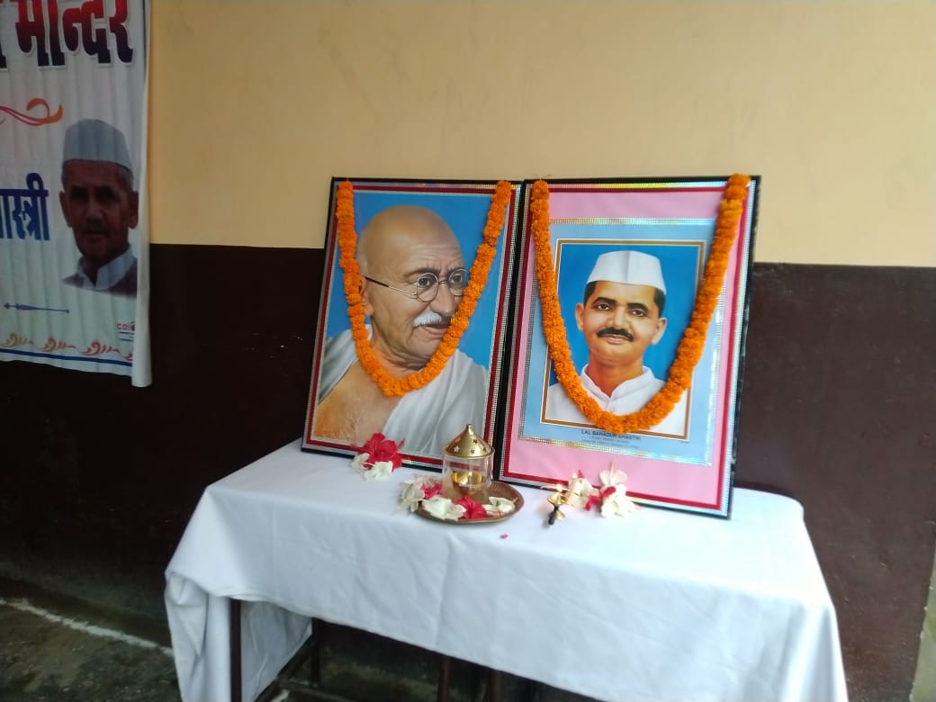 मसूरी में धूमधाम से मनाई गई बापू और शास्त्री की जयंती