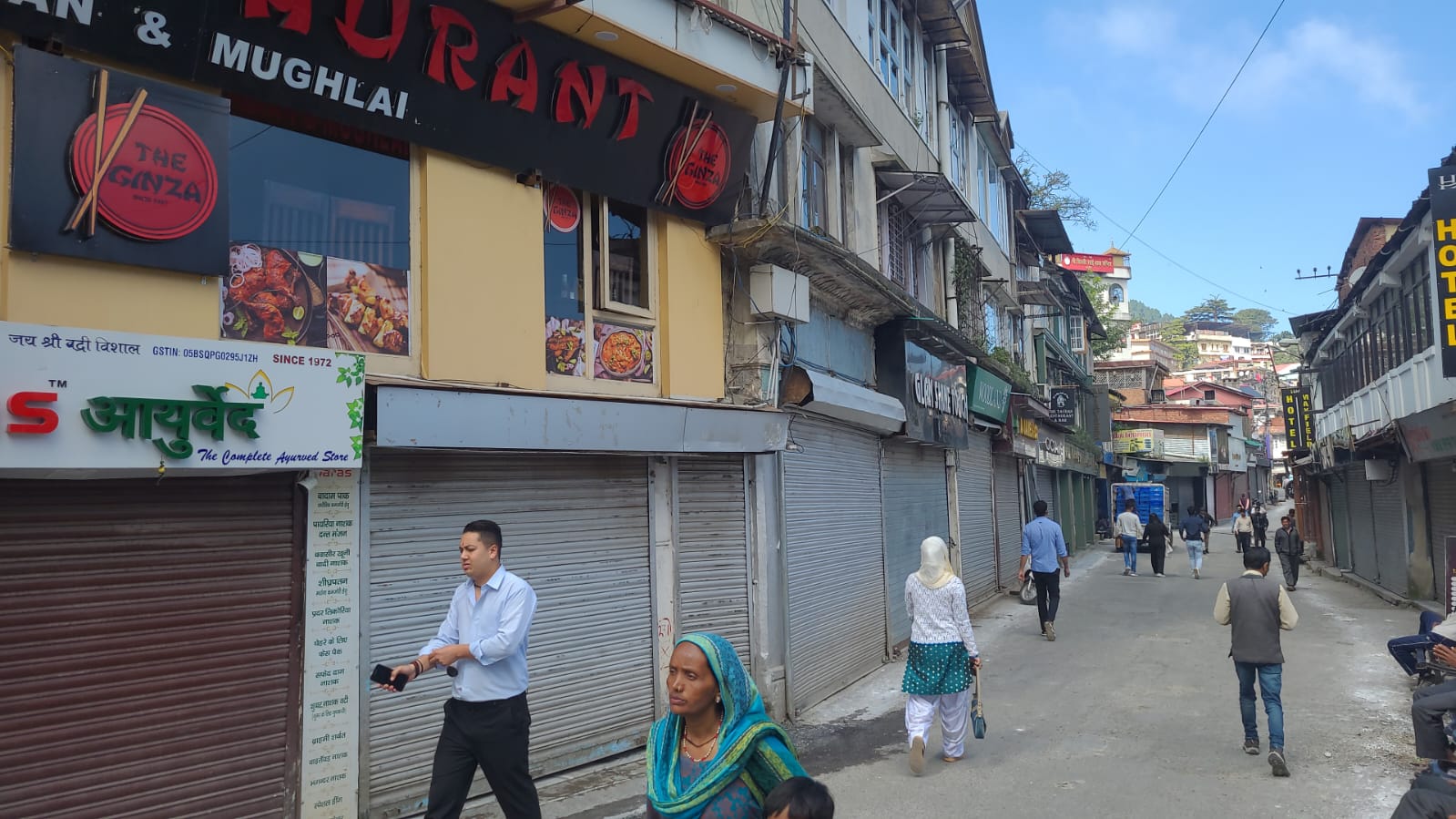 Massive effect of Uttarakhand bandh in Mussoorie, all shops closed