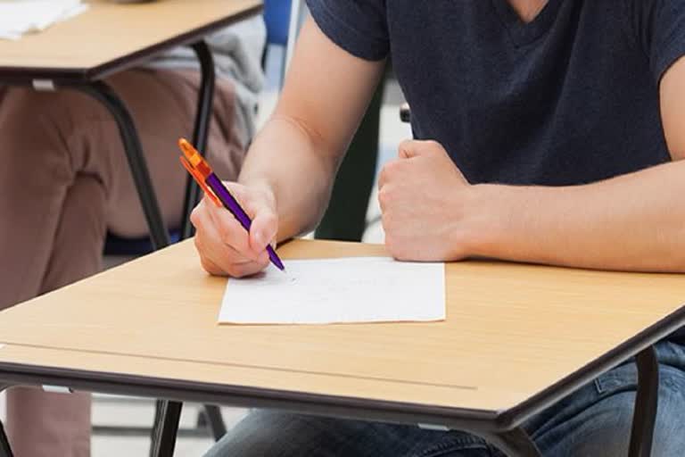 देहरादून : मिलिट्री एकेडमी में तीन मुन्नाभाई ग्रुप सी की परीक्षा में पकड़े गए , ब्लूटूथ डिवाइस से कॉपी कर रहे थे