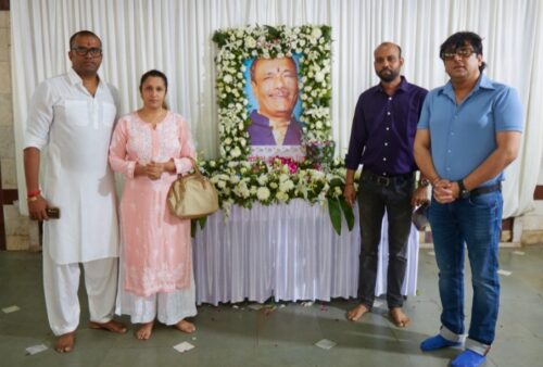 मुंबई : विलेपार्ले (पूर्व),मुंबई में स्व.योगेश अमरनाथ मिश्रा की शोक सभा संपन्न