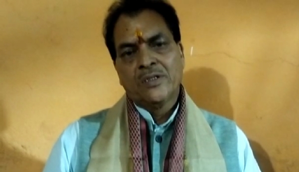 देहरादून : महिला आरक्षण बिल और धर्मांतरण कानून को राजभवन से मंजूरी मिलने पर वित्त व संसदीय कार्यमंत्री डा. प्रेमचंद अग्रवाल ने राज्यपाल ले. जनरल गुरमीत सिंह (से.वि.) का आभार व्यक्त किया
