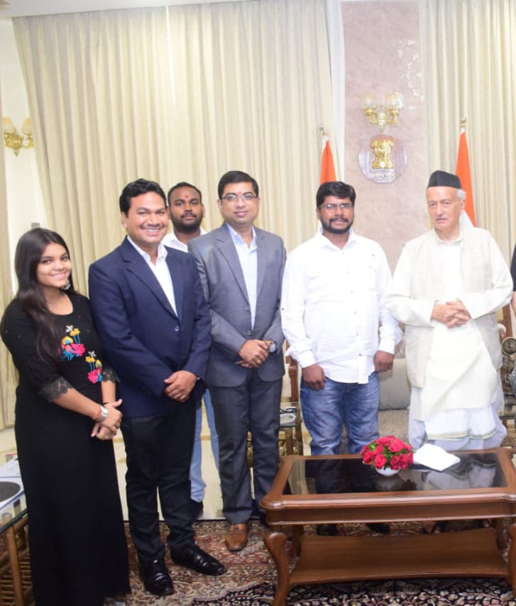 Maharashtra Governor honored veteran personalities with Jannayak Samman