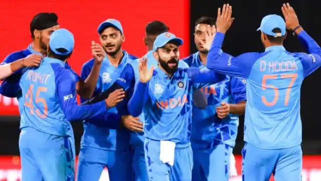 क्रिकेट : राहुल द्रविड़ ने की पुष्टि, सेमीफाइनल में भारतीय टीम में नजर आएंगे बदलाव