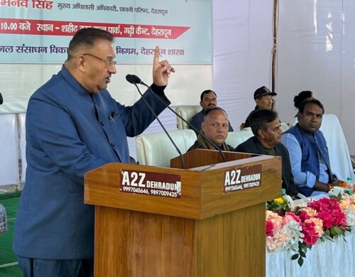 देहरादून : गढ़ी कैंट में ओवर हैड टैंक का लोकार्पण करते काबीना मंत्री गणेश जोशी