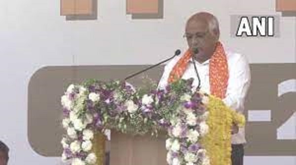 भूपेंद्र पटेल शपथ अपडेट: भूपेंद्र पटेल बने गुजरात के 18वें मुख्यमंत्री, पीएम मोदी की मौजूदगी में ली शपथ