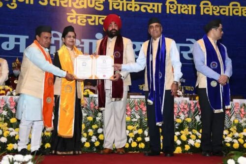 देहरादून : चिकित्सा शिक्षा विश्वविद्यालय के 5वें दीक्षांत समारोह में राज्यपाल ने मेधावी छात्रों को किया सम्मानित