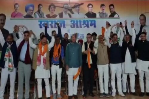 नवनियुक्त कांग्रेस जिलाध्यक्ष राहुल छिमवाल का हल्द्वानी में जोरदार स्वागत किया , प्रदेश अध्यक्ष करन माहरा ने महंगाई को लेकर सरकार को आंदोलन की चेतावनी दी