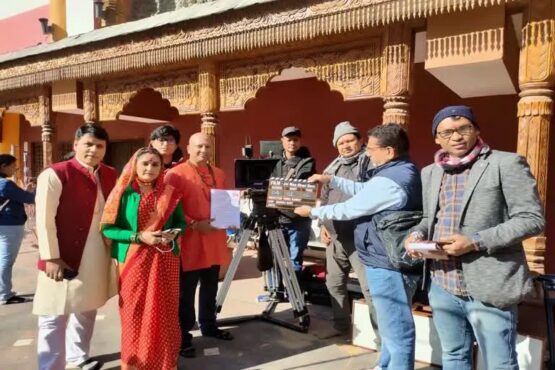 श्रीनगर: धारी देवी मंदिर में गढ़वाली फिल्म की शूटिंग शुरू हुई
