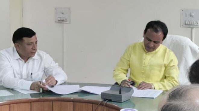 देहरादून : तीन और मेडिकल कॉलेजों में शुरू होगी जीनोम सीक्वेंसिंग, केंद्र से मंगाए गए तीन लाख कोविड वैक्सीन