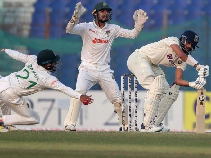 IND vs BAN : भारत ने श्रेयस अय्यर और रविचंद्रन अश्विन की शानदार पारी की बदौलत दूसरे टेस्ट में बांग्लादेश को तीन विकेट से हराया