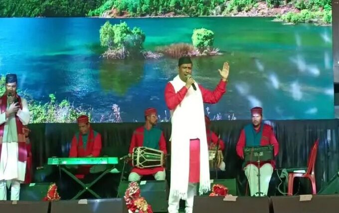 मसूरी विंटर लाइन कार्निवल की दूसरी शाम प्रीतम भरतवाण के गानों की रही धूम, सीमा ने भी परफॉर्म किया