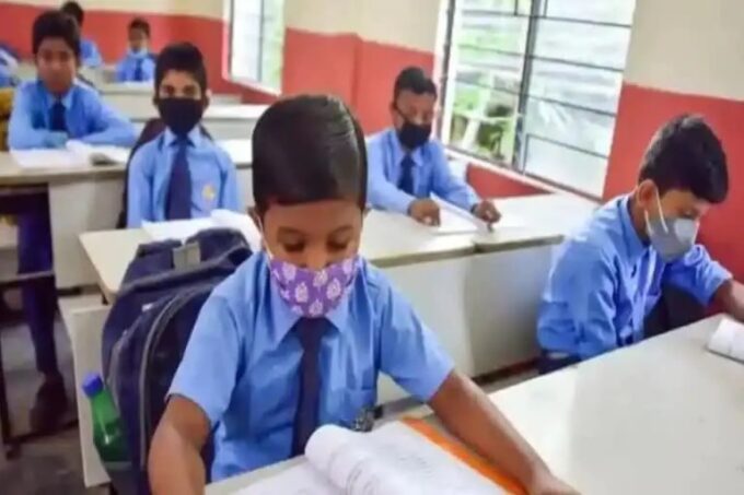उत्तराखंड के स्कूलों में अनिवार्य होगा मास्क सैनिटाइजर, थर्मल स्कैनिंग भी होगी