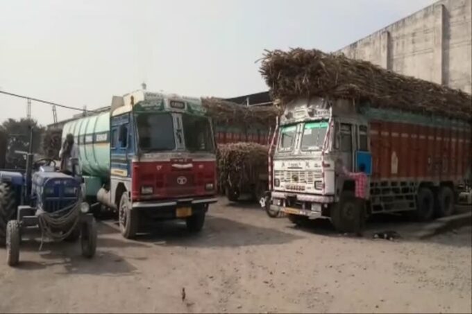 डोइवाला चीनी मिल के दो कर्मचारी बिना कारण बताए ड्यूटी से गायब रहने पर निलंबित