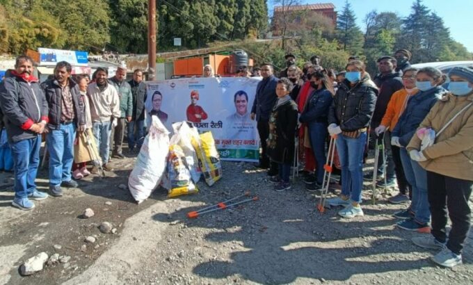 मसूरी : स्वामी विवेकानंद जयंती के अवसर पर नगर पालिका परिषद मसूरी कीन संस्था हिमालय अध्ययन एवं हिलदारी के सहयोग से युवा स्वच्छता रैली का आयोजन किया गया।