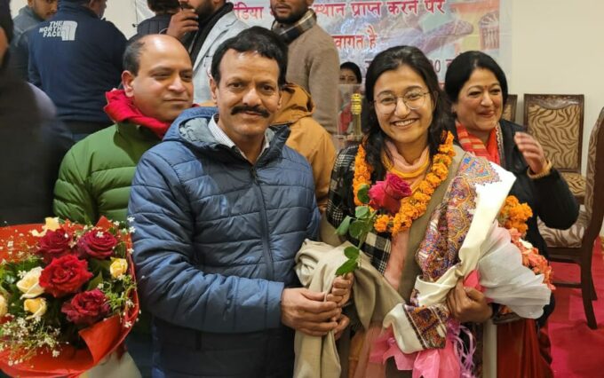 मसूरी की बेटी दिव्या थलवाल को आईईएस परीक्षा में 9वीं रैंक हासिल करने पर सम्मानित किया गया
