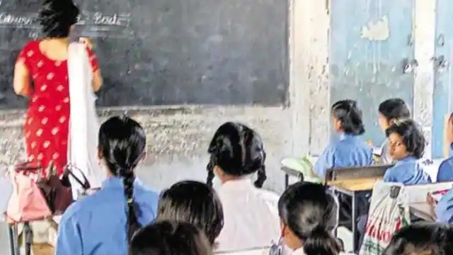 उत्तराखंड न्यूज़: सरकारी स्कूलों में शिक्षकों की नहीं होगी भर्ती, सरकार को सुप्रीम फैसले का इंतजार है