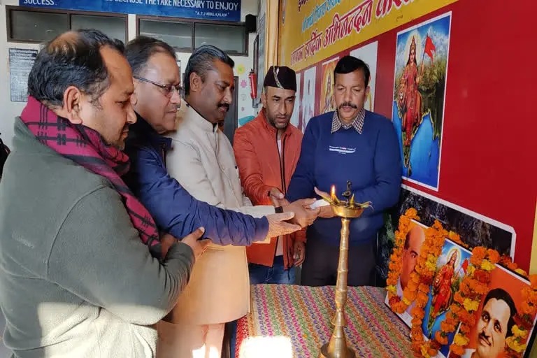 बीजेपी की पहली बैठक में नगर निगम और लोकसभा चुनाव जीतने का संकल्प लिया गया