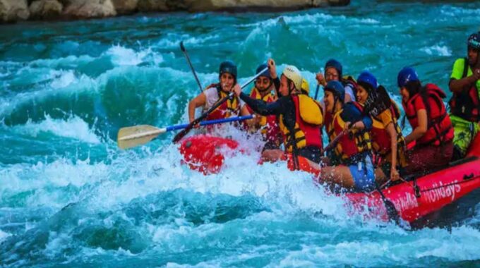 रिवर राफ्टिंग: उत्तराखंड में अब यहां कर सकते हैं एडवेंचर ट्रैवल, जल्द शुरू होगी रिवर राफ्टिंग…