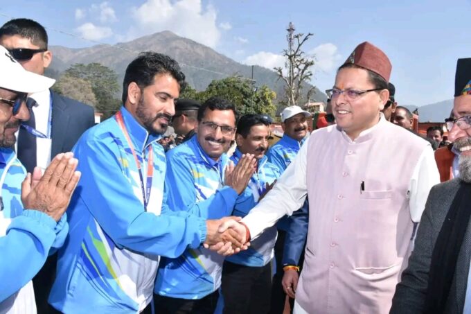 सीएम धामी कालसी में आयोजित खेलकूद व सांस्कृतिक महोत्सव में शामिल हुए