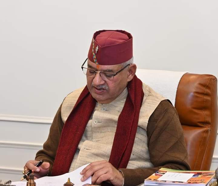 मसूरी विधानसभा क्षेत्र की सड़को से संबंधित पीडब्ल्यूडी के अधिकारियों के साथ मंत्री जोशी ने की समीक्षा।