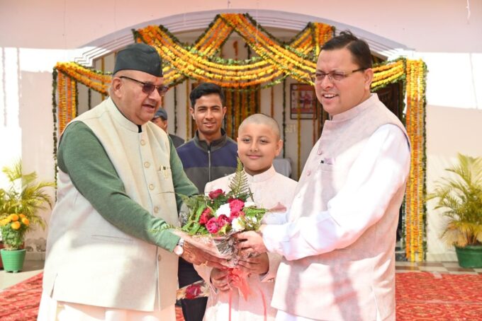कैबिनेट मंत्री गणेश जोशी ने खटीमा पहुंचकर मुख्यमंत्री पुष्कर सिंह धामी से की मुलाकात।