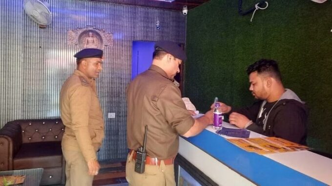 देहरादून : स्पा सेंटरों पर त्वरित कार्रवाई… कैमरे खराब, रिकॉर्ड नहीं रखा, 61 बंद कराए, 32 के चालान