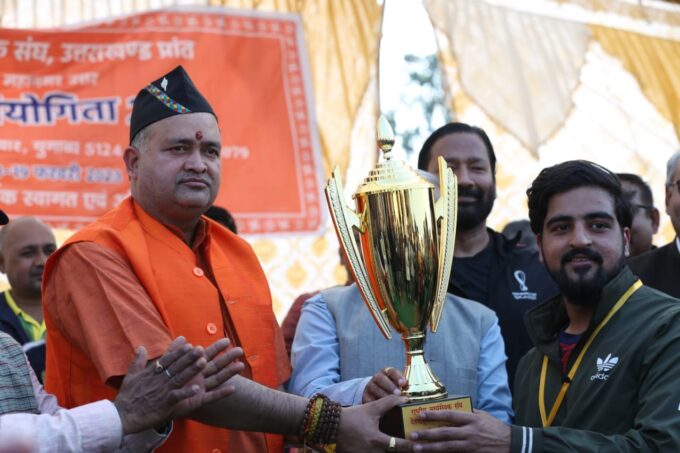 देहरादून : राष्ट्रीय स्वयंसेवक संघ, देहरादून महानगर उत्तर द्वारा आयोजित दो दिवसीय कबड्डी प्रतियोगिता का समापन हुआ।
