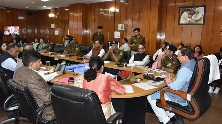 उत्तराखंड कैबिनेट: पुलिस टेलीकॉम में डीएसपी बनने के लिए अब शारीरिक योग्यता भी जरूरी, जानें ये नया अपडेट