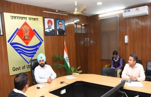 उत्तराखंड का विकास लैंड बैंक बनने से होगा : मुख्य सचिव