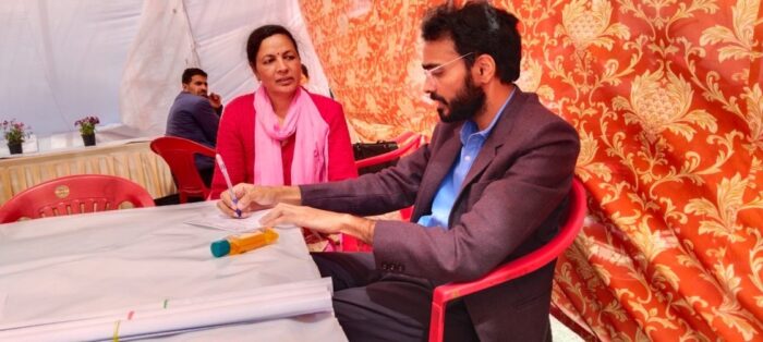 प्रधानमंत्री भारतीय जन औषधि योजना के तहत आयोजित स्वास्थ्य शिविर में 120 मरीजों की जांच की गई