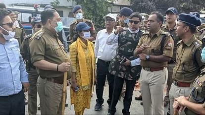 रुद्रपुर : एनएच के पास से अतिक्रमण हटाने को लेकर हंगामा, धारा-144 लगी, पूर्व विधायक ठुकराल समेत कई हिरासत में