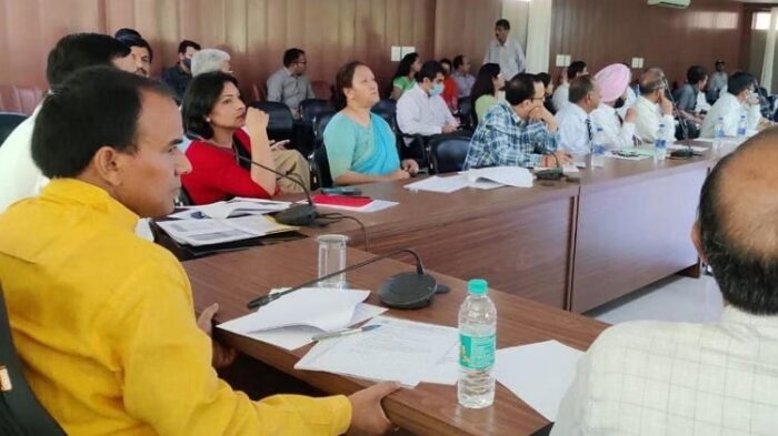 उत्तराखंड: यूपी-बिहार में सेवारत राज्य शिक्षकों की प्रतिनियुक्ति रद्द करने का शिक्षा मंत्री ने दिया निर्देश