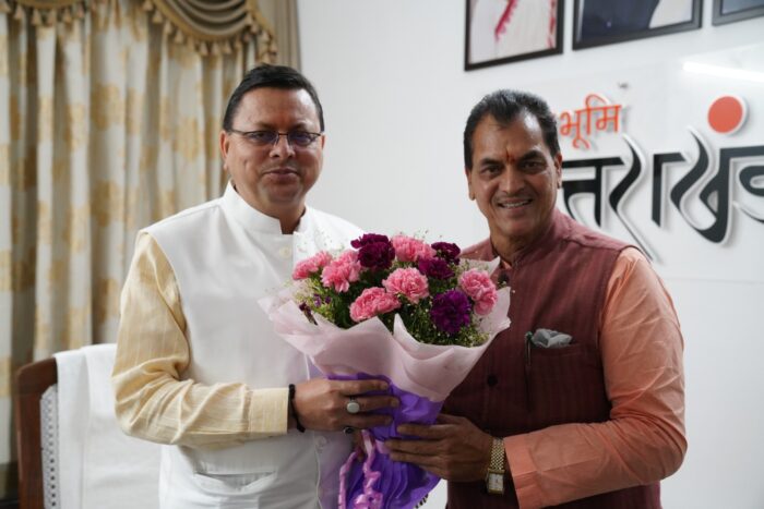 राज्य सरकार के एक वर्ष पूर्ण होने पर वित्त मंत्री डॉ प्रेमचंद अग्रवाल ने मुख्यमंत्री श्री पुष्कर सिंह धामी जी को बधाई दी।