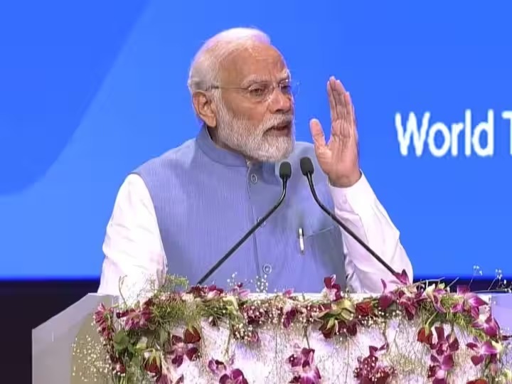 पीएम मोदी वाराणसी यात्रा: वाराणसी में बोले पीएम मोदी- 2025 तक टीबी मुक्त हो जाएगा भारत, घट रही मरीजों की संख्या