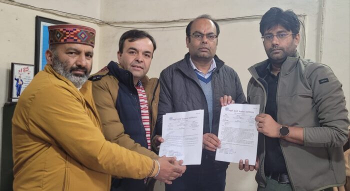 आज मसूरी की समस्याओं को लेकर दो ज्ञापन उप जिलाधिकारी जी को दिये गये