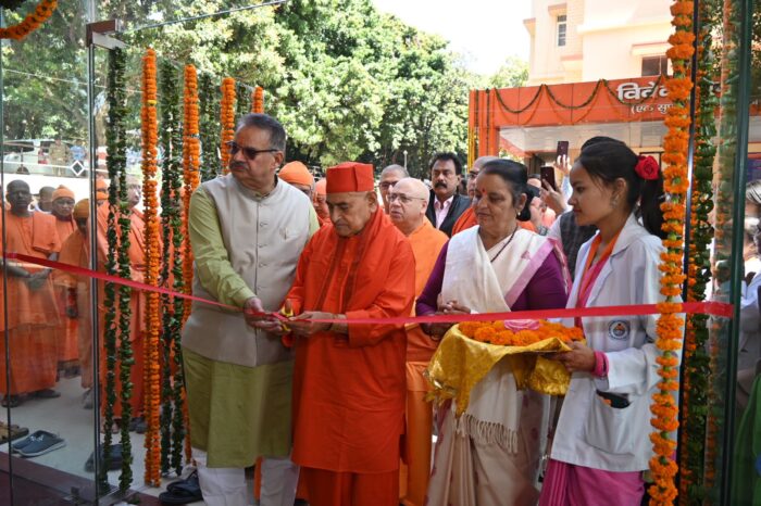 मंत्री गणेश जोशी ने किया शारदा सेवालय के 50 बेड के अस्पताल के नए ब्लॉक का उद्घाटन।