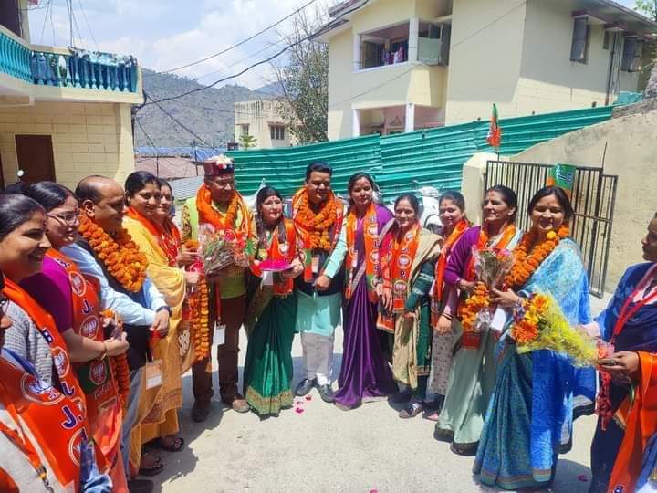 उत्तरकाशी महिला मोर्चा कार्यसमिति की बैठक में आगामी लोकसभा चुनाव पर चर्चा हुई।