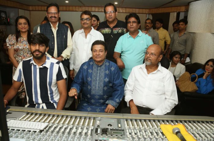 अनूप जलोटा के टाइटल रोल वाली फिल्म "सत्य साई बाबा 2" का म्यूजिकल मुहूर्त