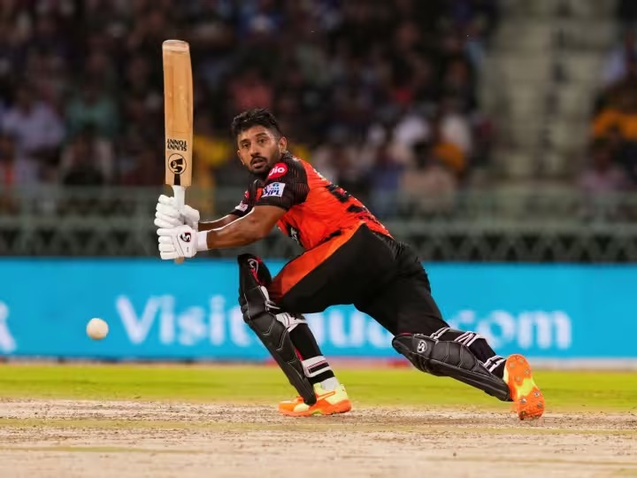 SRH vs PBKS : त्रिपाठी की बदौलत सनराइजर्स हैदराबाद ने पंजाब को 8 विकेट से हराया