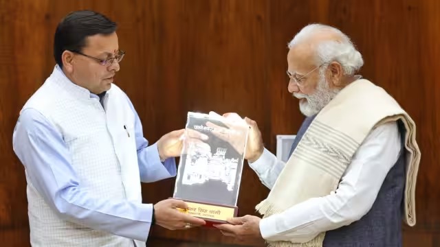 उत्तराखंड: दिल्ली में पीएम मोदी से मिले सीएम धामी, घंटे भर चली बैठक में इन मुद्दों पर हुई चर्चा