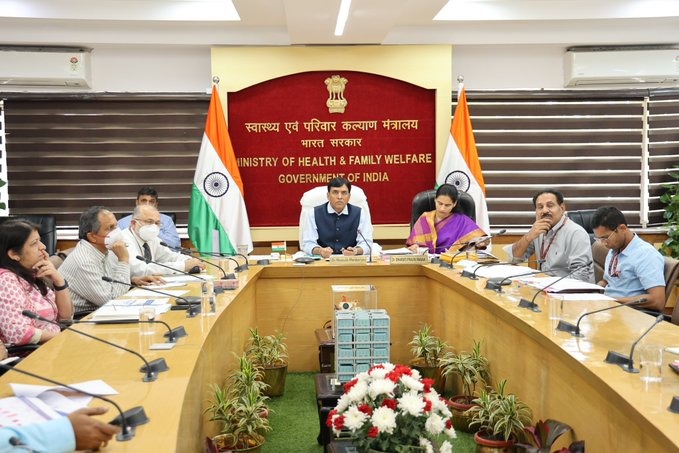 कोविड-19: मंडाविया ने कोरोना पर सभी स्वास्थ्य मंत्रियों की समीक्षा बैठक की , मॉक ड्रिल 10-11 अप्रैल को कराने के निर्देश