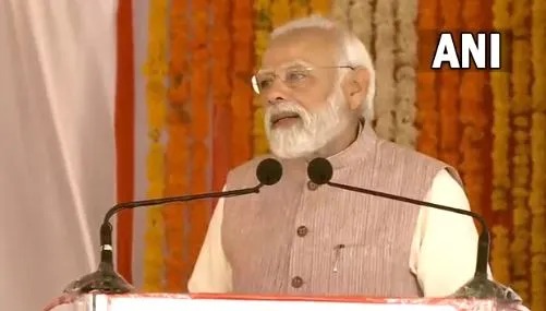 पीएम मोदी ने हैदराबाद में ₹11,360 करोड़ की परियोजना का उद्घाटन किया और बोले मुट्ठी भर लोग विकास कार्यों से भौखला   गए है