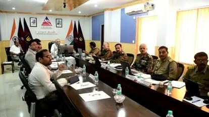 चारधाम यात्रा : मंत्री जनरल वीके सिंह ने यात्रा को व्यवस्थित रखने के निर्देश दिये, डीजीपी ने भी बैठक  ली 