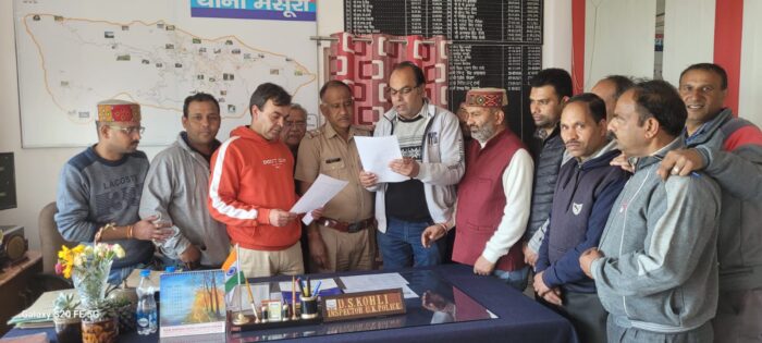 मसूरी ट्रेडर्स एंड वेलफेयर एसोसिएशन के अध्यक्ष रजत अग्रवाल ने  लंढौर बाजार में हुई घटना को लेकर  प्रभारी निरीक्षक, कोतवाली,मसूरी  जिला देहरादून को पत्र लिखा 