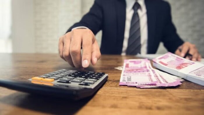 आर्थिक विकास दर को दोगुना करने के लिए उत्तराखंड सरकार विकास योजनाओं पर होने वाले खर्च की निगरानी करेगी और एक-एक पैसे का हिसाब रखेगी।