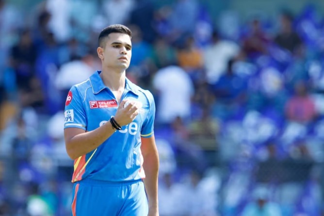 IPL 2023: "यॉर्कर मशीन" - अर्जुन तेंदुलकर के मैच विनिंग आखिरी ओवर के बाद ट्विटर प्रतिक्रिया