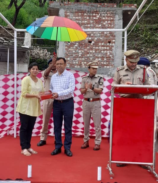 टीएचडीसी टिहरी परियोजना मैं केंद्रीय औद्योगिक सुरक्षा बल की अग्निशमन शाखा द्वारा राष्ट्रीय अग्निशमन सेवा सप्ताह का समापन समारोह सहायक कमांडेंट पारस राणा के निर्देशन में मनाया गया