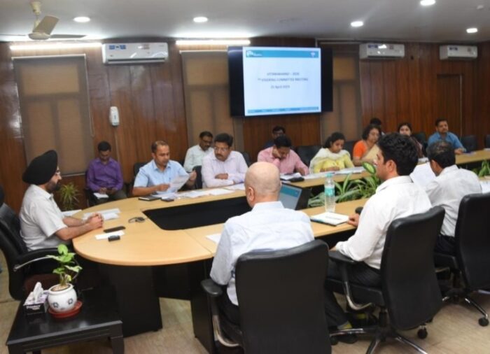 मुख्य सचिव को राज्य में किये जा रहे विभिन्न कार्यों की जानकारी हंस फाउंडेशन ने दी