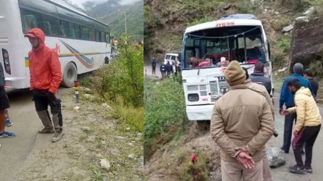 यमुनोत्री हाईवे: राजस्थान से यमुनोत्री जा रही यात्री बस दुर्घटनाग्रस्त, फिसलकर खाई में लटकी